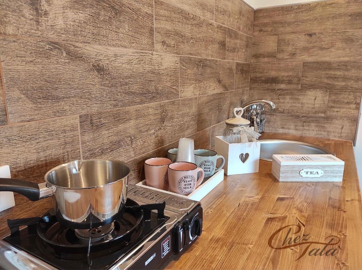 Chez Tata' - Sce Tata Bed & Breakfast Rossano Stazione Bagian luar foto