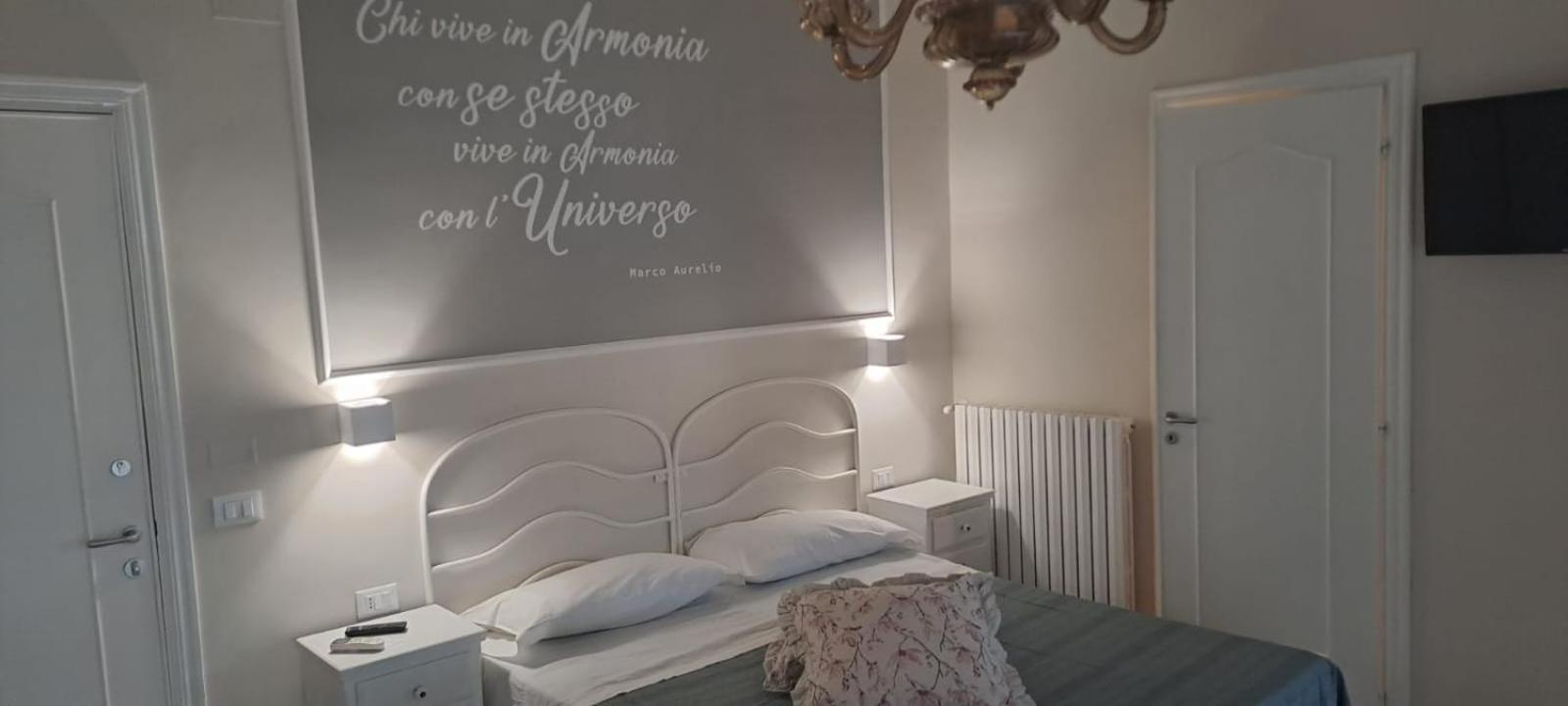 Chez Tata' - Sce Tata Bed & Breakfast Rossano Stazione Bagian luar foto
